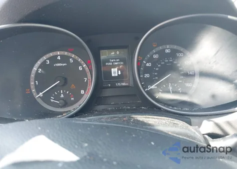 2017 Hyundai Santa Fe Sport 2.4L z USA, uszkodzony, nr VIN 5NMZUDLB0HH046987